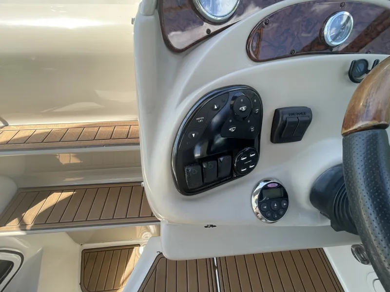 Slide: The Image of Sea Ray 280 Sundancer 2008 - 6074707