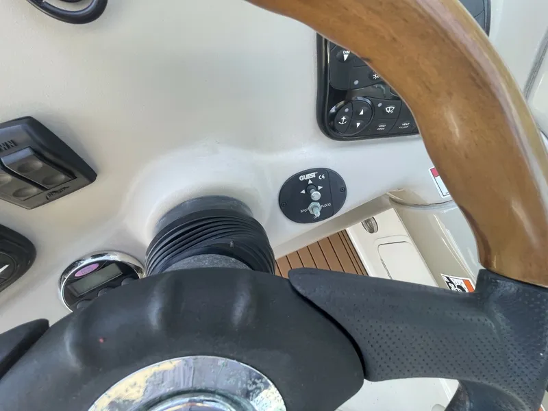 Slide: The Image of Sea Ray 280 Sundancer 2008 - 6074710