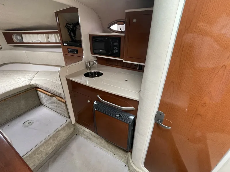 Slide: The Image of Sea Ray 280 Sundancer 2008 - 6089086