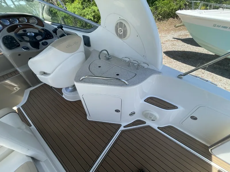 Slide: The Image of Sea Ray 280 Sundancer 2008 - 6074701