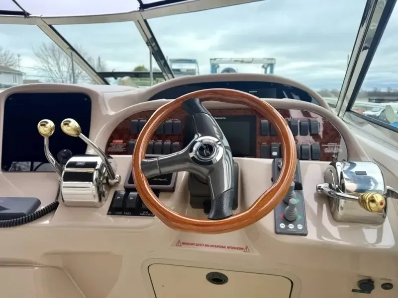 Slide: The Image of Sea Ray 360 SUNDANCER 2004 - 6074789