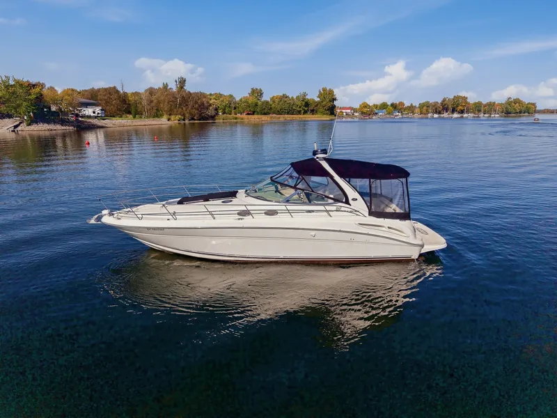 Slide: The Image of Sea Ray 360 SUNDANCER 2004 - 8124160