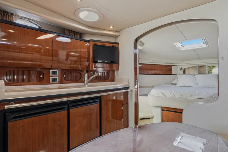 Slide: The Image of Sea Ray 360 SUNDANCER 2004 - 8124183