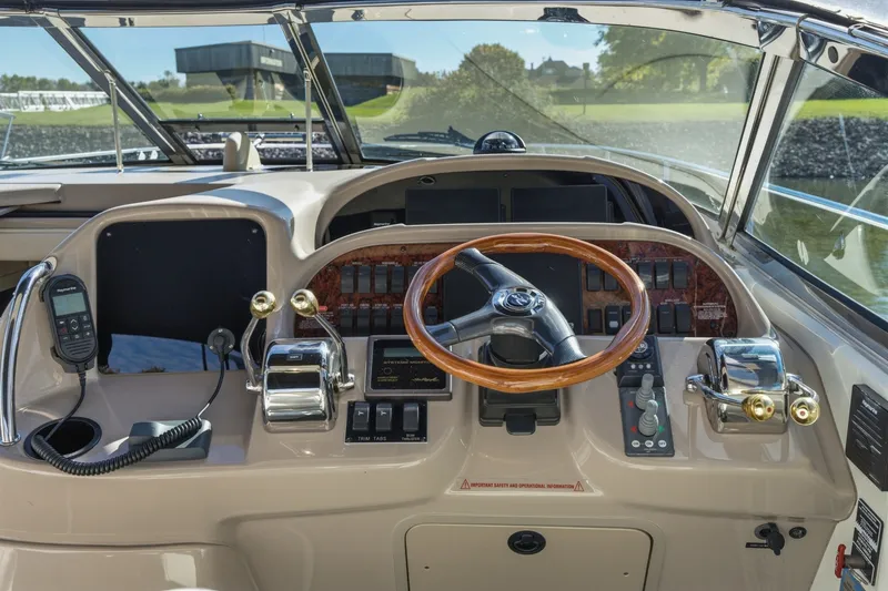 Slide: The Image of Sea Ray 360 SUNDANCER 2004 - 8124168