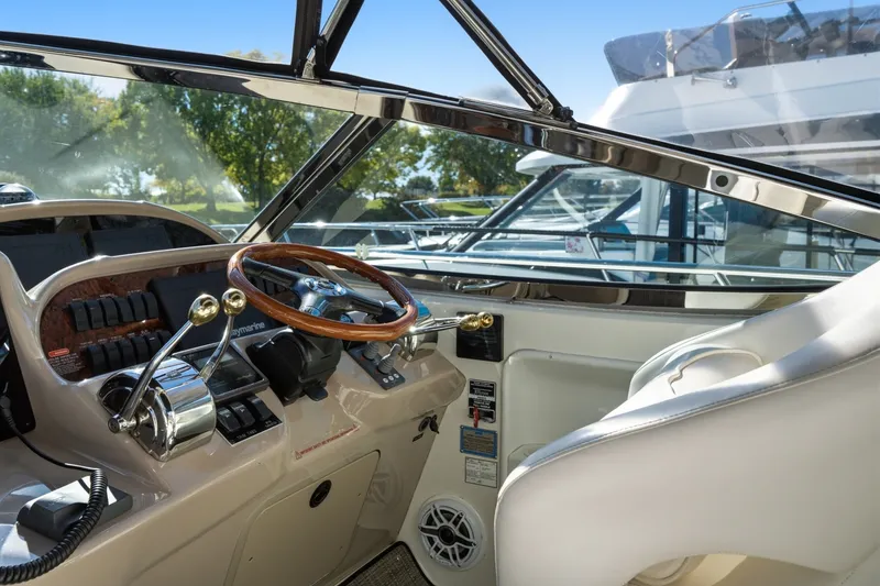 Slide: The Image of Sea Ray 360 SUNDANCER 2004 - 8124166