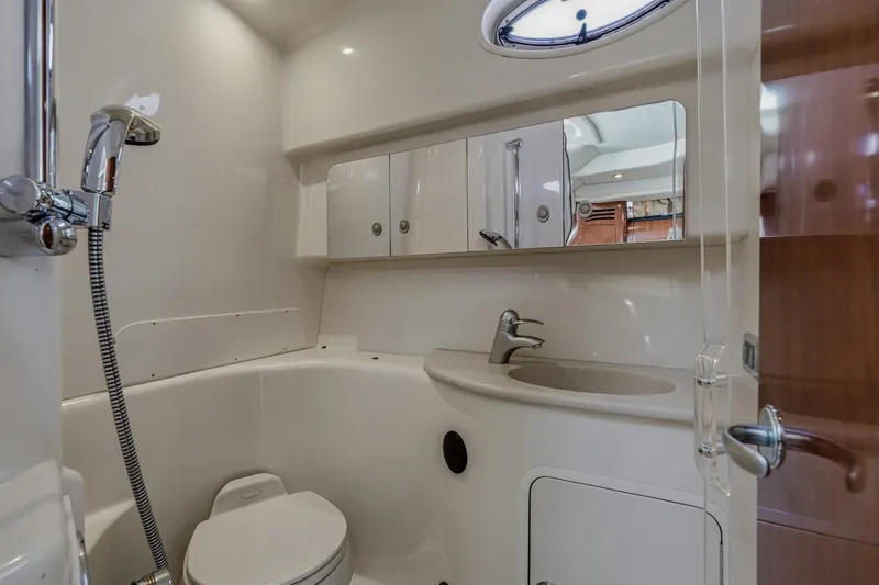 Slide: The Image of Sea Ray 360 SUNDANCER 2004 - 8124189