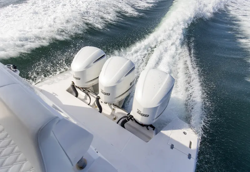 Slide: The Image of Regal 38 XO 2020 - 6085288