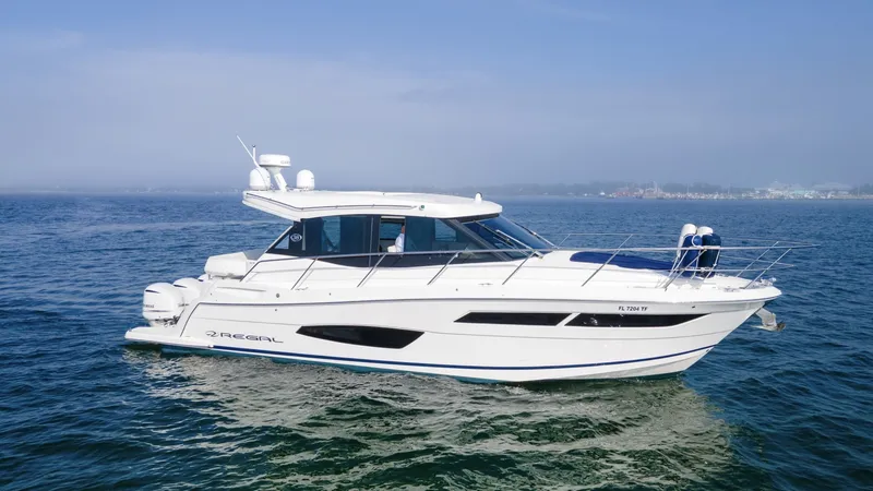 Slide: The Image of Regal 38 XO 2020 - 6085298