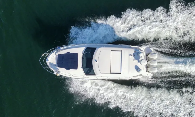 Slide: The Image of Regal 38 XO 2020 - 6085258