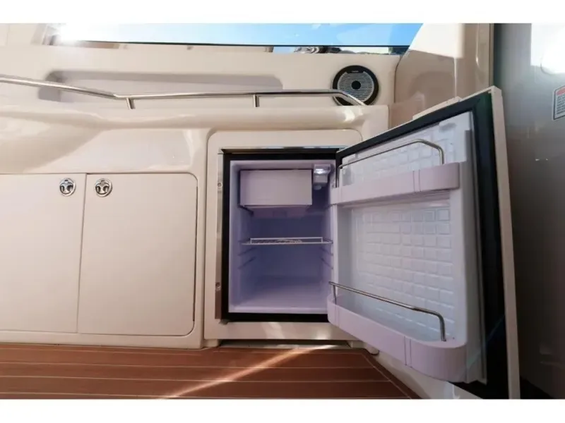Slide: The Image of Sea Ray 51 2004 - 6074856