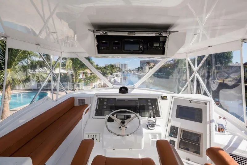 Slide: The Image of Hatteras 60 SALT RUSH - Flybridge/Helm 2000 Hatteras 60 SALT RUSH - 7867218