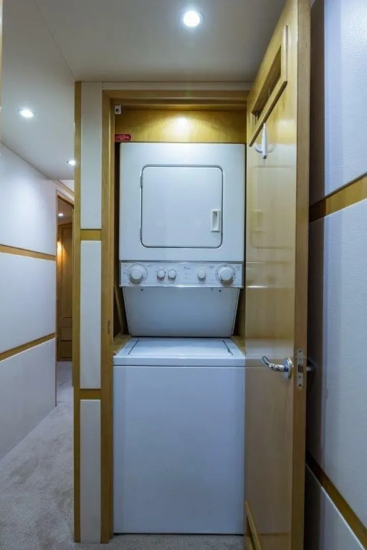 Slide: The Image of Hatteras 60 SALT RUSH - Washer and Dryer 2000 Hatteras 60 SALT RUSH - 7867266