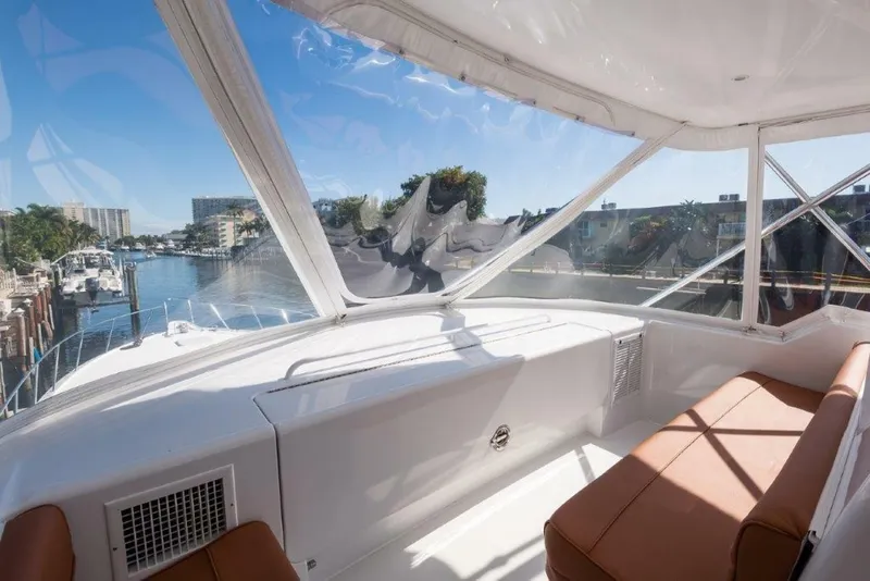 Slide: The Image of Hatteras 60 SALT RUSH - Flybridge Seating 2000 Hatteras 60 SALT RUSH - 7867222
