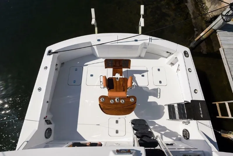 Slide: The Image of Hatteras 60 SALT RUSH - Exterior 2000 Hatteras 60 SALT RUSH - 7867216