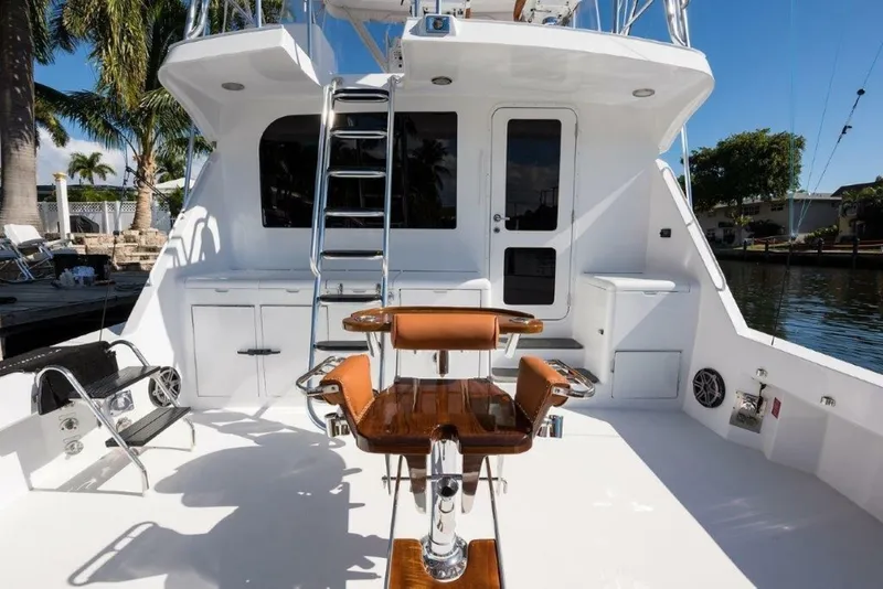 Slide: The Image of Hatteras 60 SALT RUSH - Cockpit 2000 Hatteras 60 SALT RUSH - 7867224