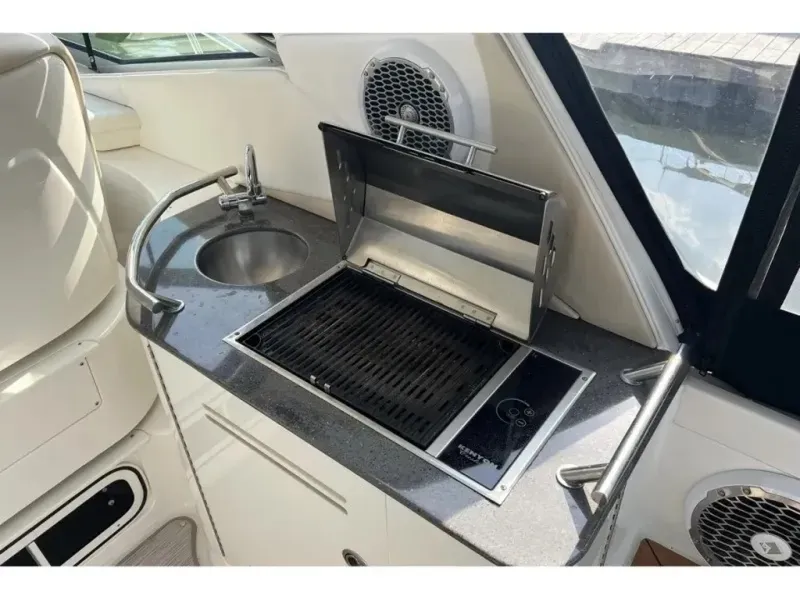 Slide: The Image of Sea Ray 370 SUNDANCER 2012 - 6074900