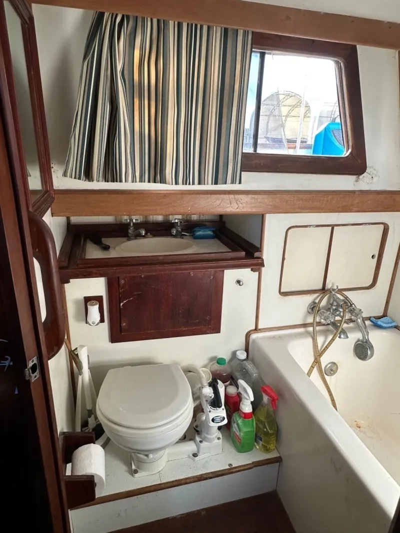 Slide: The Image of Albin 36 Double Cabin 1981 - 6075216