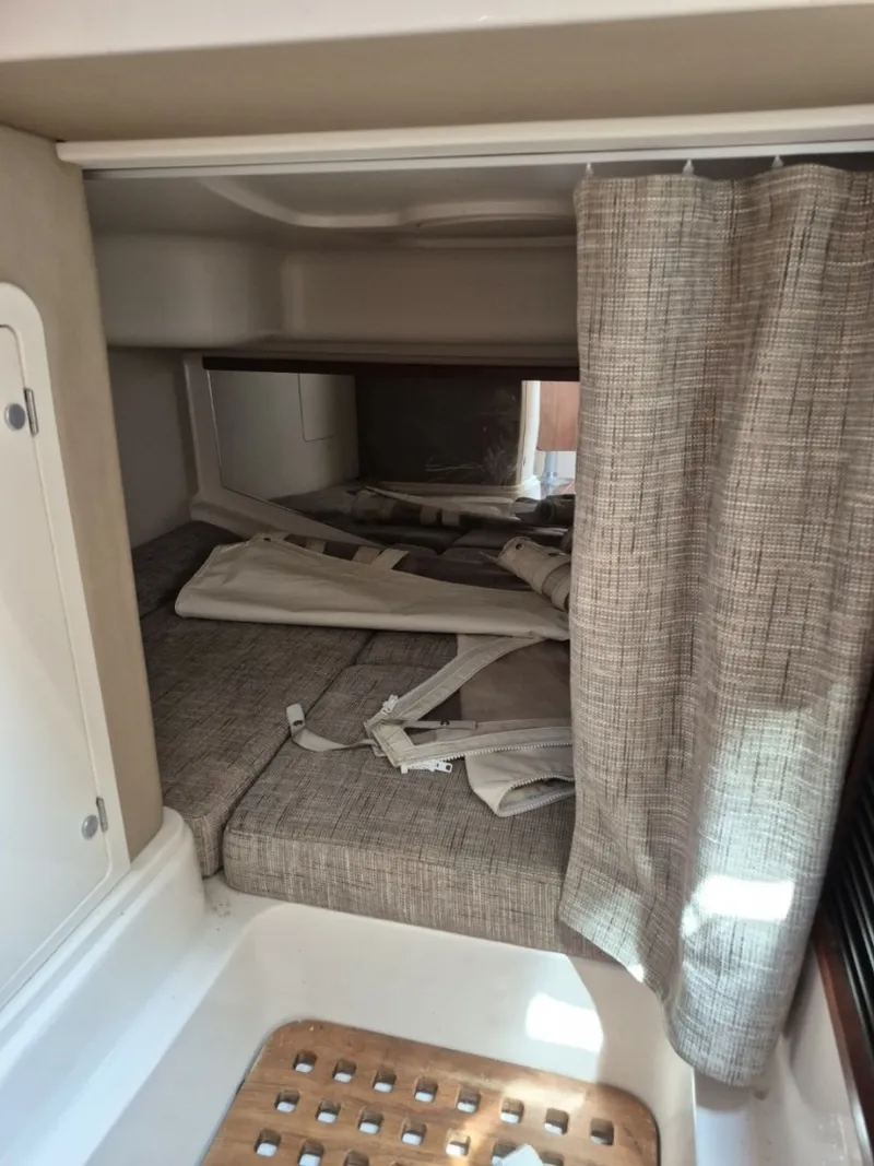 Slide: The Image of Grady-White 330 Express 2018 - 6076211