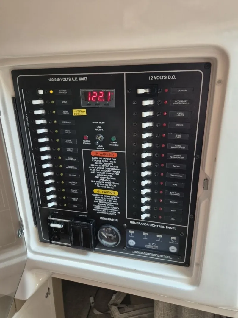 Slide: The Image of Grady-White 330 Express 2018 - 6076212