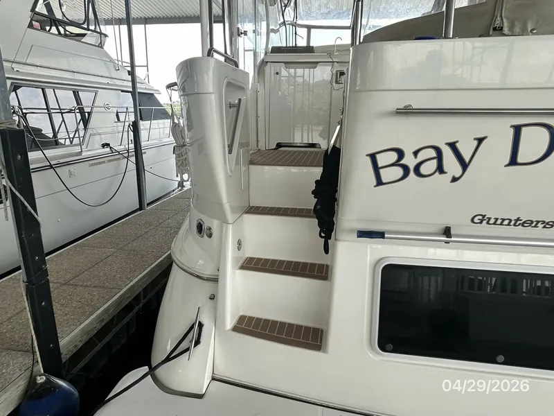 Slide: The Image of 44' Cruisers sundeck-swimplatform stairs - 6075677