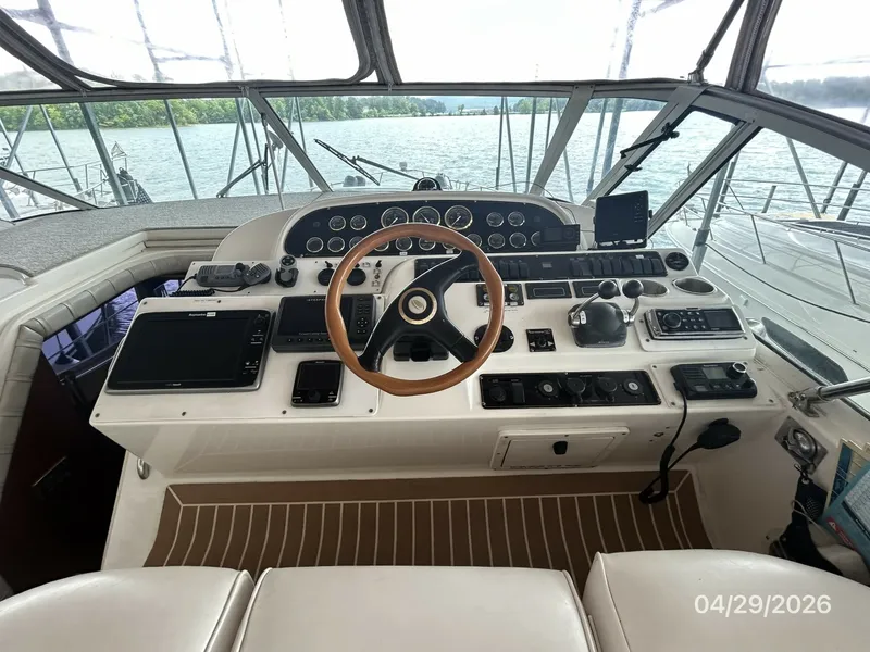 Slide: The Image of 44' Cruisers helm2 - 6075640