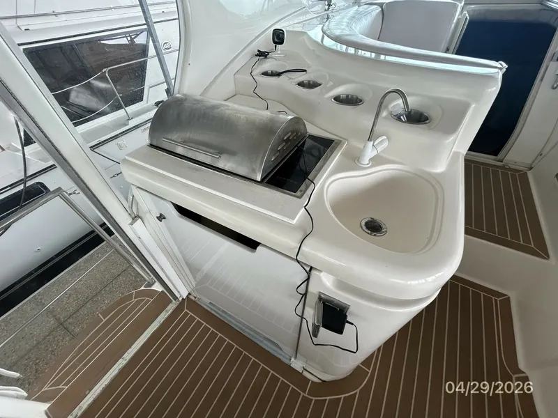 Slide: The Image of 44' Cruisers sundeck wetbar - 6075676