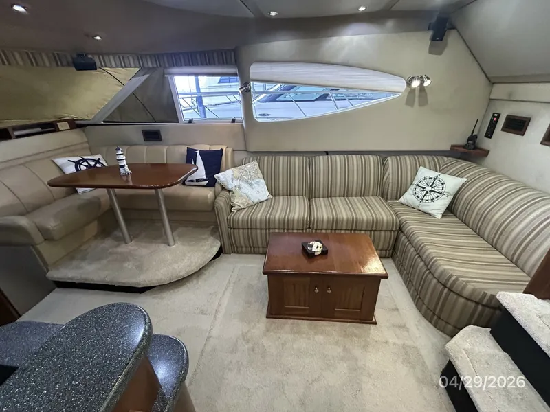 Slide: The Image of 44' Cruisers salon starboard - 6075661