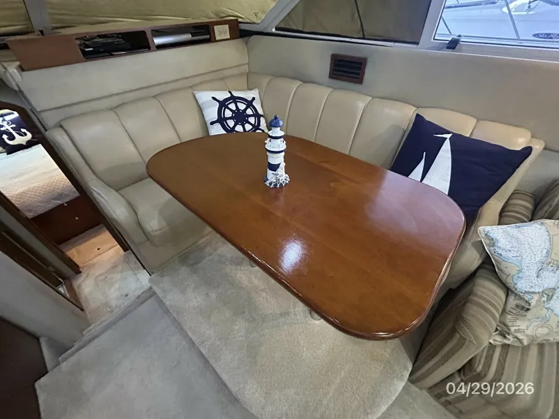 Slide: The Image of 44' Cruisers salon dinette - 6075657