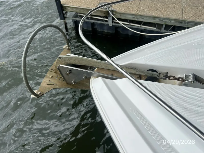 Slide: The Image of 44' Cruisers anchor - 6075610