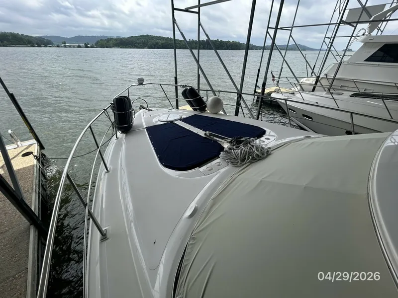 Slide: The Image of 44' Cruisers foredeck1 - 6075624