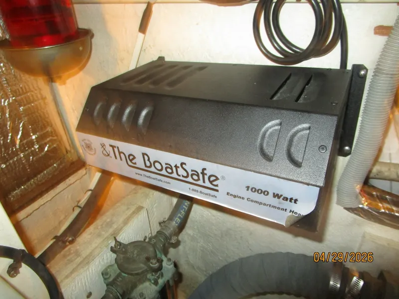 Slide: The Image of 44' Cruisers engine room heater - 6075620