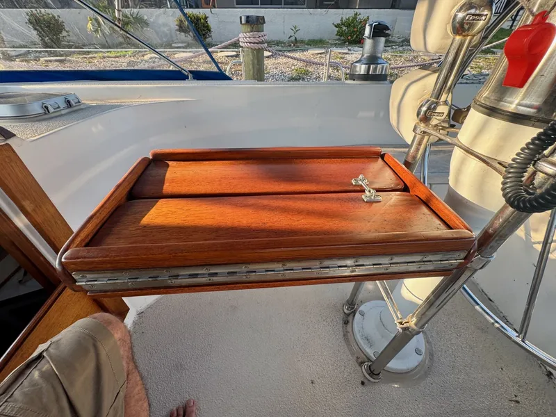 Slide: The Image of Morgan 44 1990 - 6079057