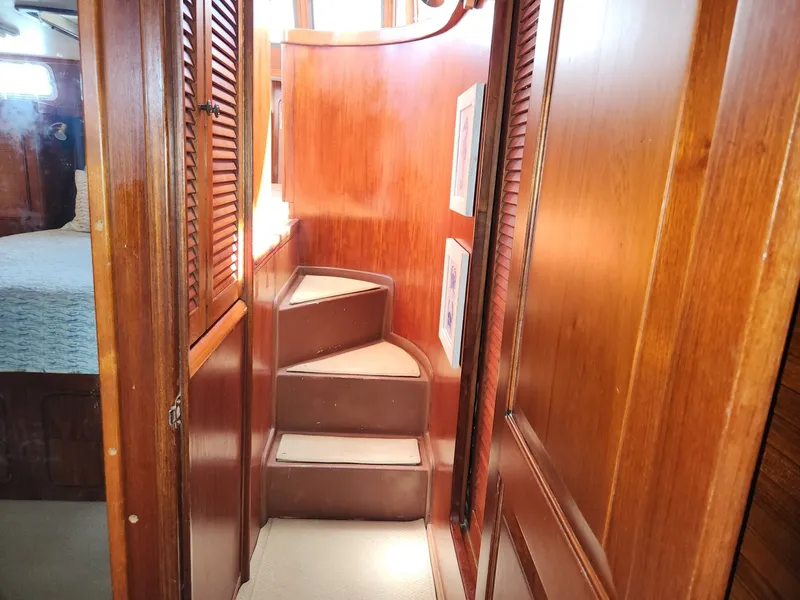 Slide: The Image of Gulfstar 44 Motor Cruiser 1980 - 6075715