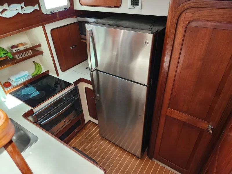 Slide: The Image of Gulfstar 44 Motor Cruiser 1980 - 6075719