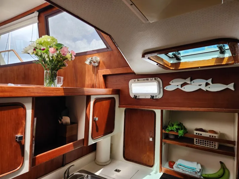 Slide: The Image of Gulfstar 44 Motor Cruiser 1980 - 6075721
