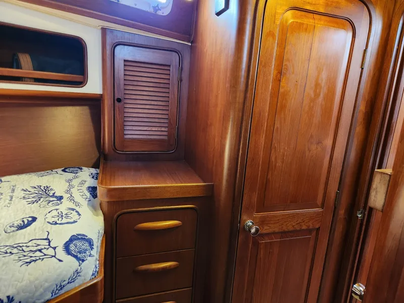 Slide: The Image of Gulfstar 44 Motor Cruiser 1980 - 6075724