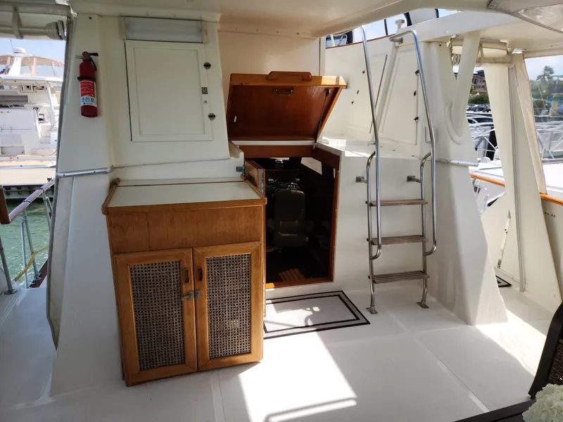 Slide: The Image of Gulfstar 44 Motor Cruiser 1980 - 6075730