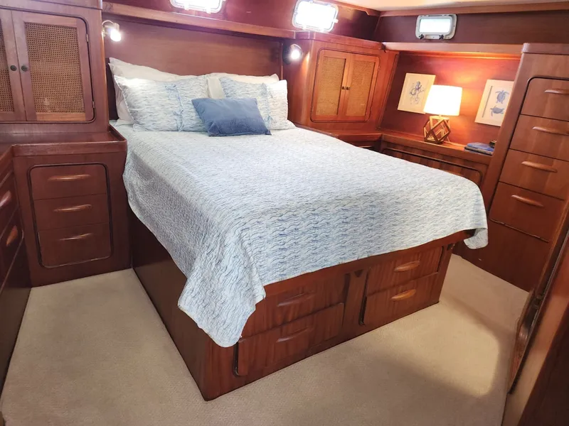 Slide: The Image of Gulfstar 44 Motor Cruiser 1980 - 6075707