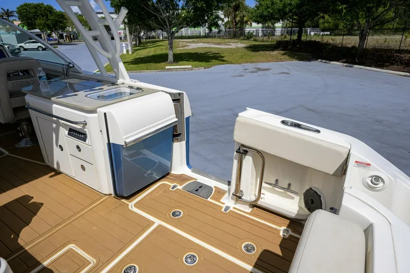 Slide: The Image of Boston Whaler 32 - Veronica - 7655298