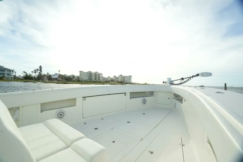 Slide: The Image of SeaVee 390 2013 - 6075908
