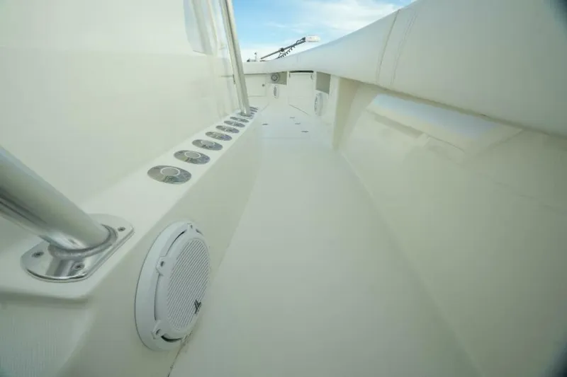Slide: The Image of SeaVee 390 2013 - 6075921