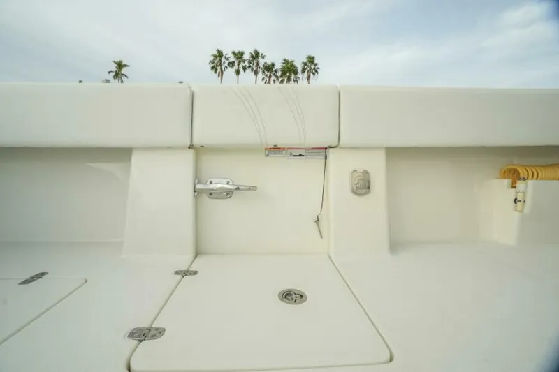 Slide: The Image of SeaVee 390 2013 - 6075926