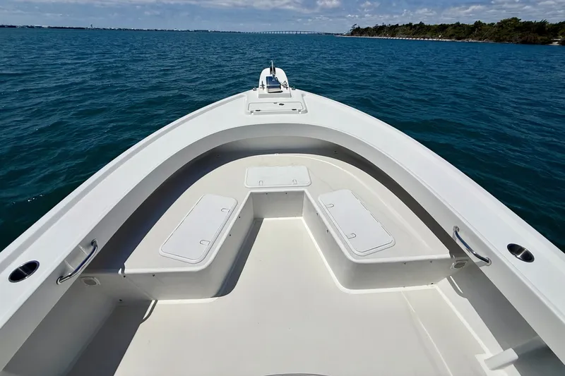 Slide: The Image of Parker Marine 2801 2022 - 6076727