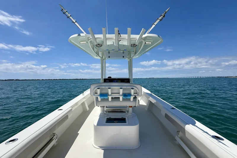 Slide: The Image of Parker Marine 2801 2022 - 6076734