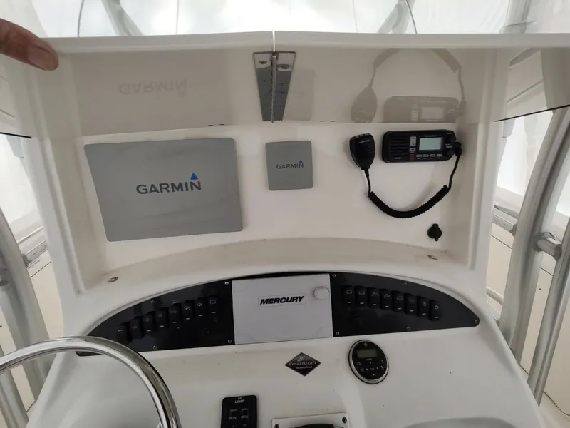 Slide: The Image of Boston Whaler 320 Outrage 2006 - 6084647