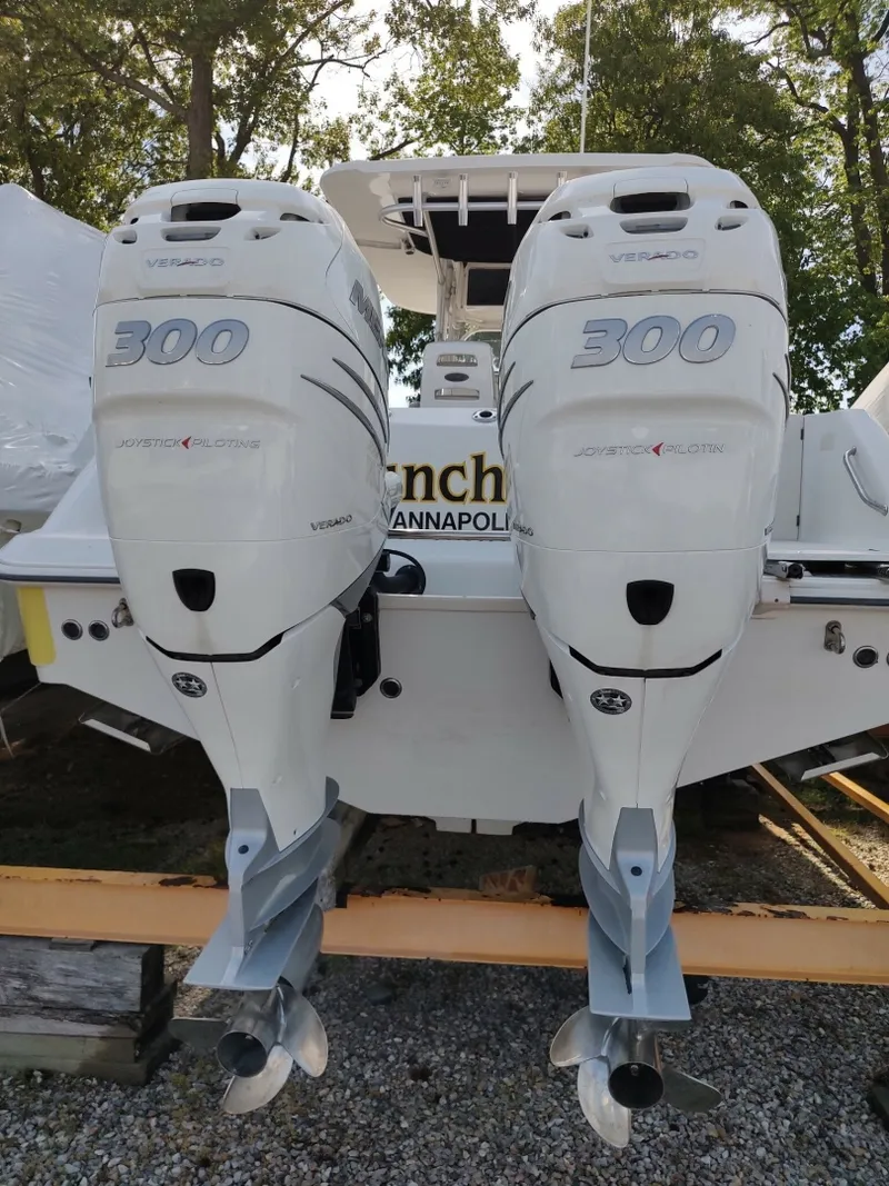 Slide: The Image of Boston Whaler 320 Outrage 2006 - 6084442