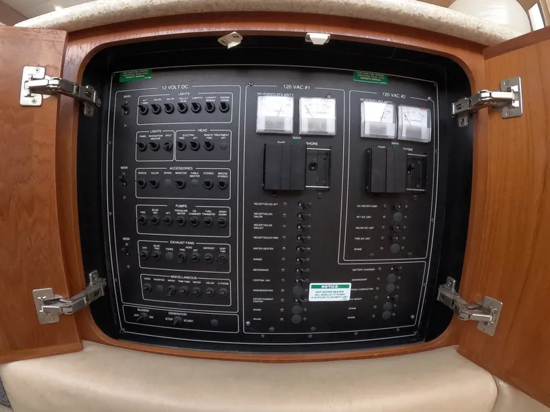 Slide: The Image of Carver Yachts 406 Motor Yacht 2000 - 6076092