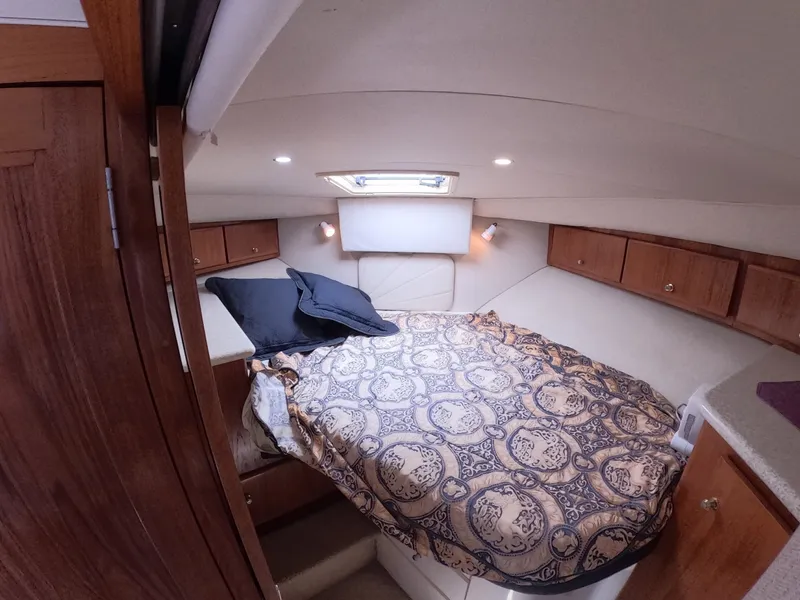 Slide: The Image of Carver Yachts 406 Motor Yacht 2000 - 6076084