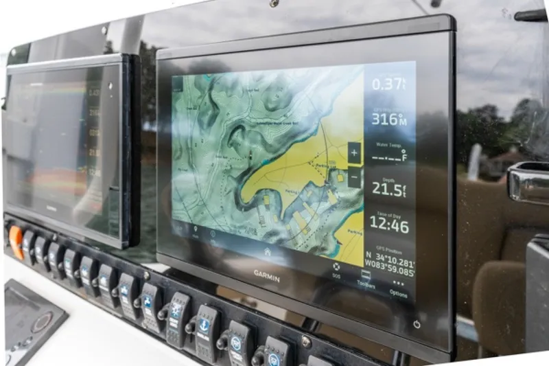 Slide: The Image of Sea Hunt 27 Gamefish FS 2018 - 6076247