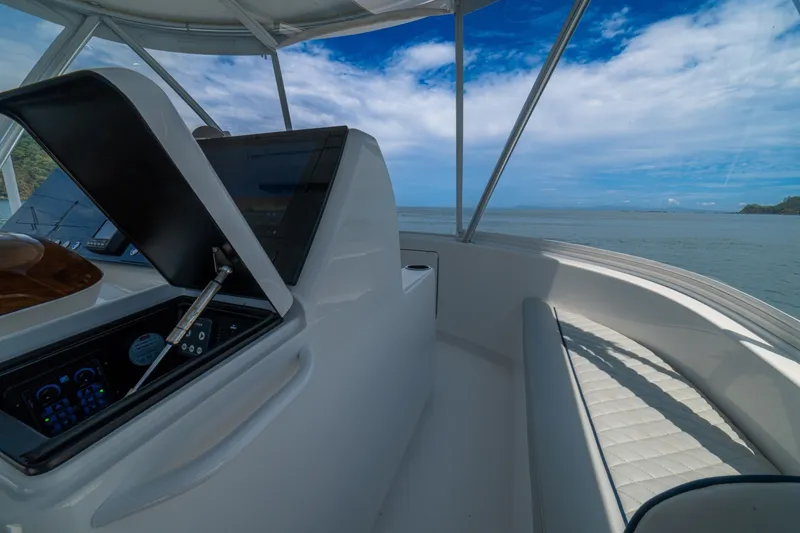 Slide: The Image of 2023 Viking 46 Billfish Flybridge - 6090832